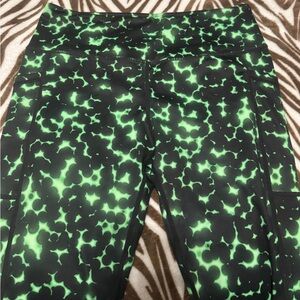 Black and Green Patterned Leggings